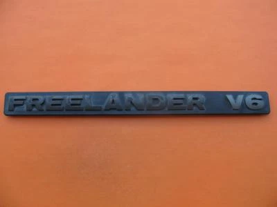 2004 2005 LAND ROVER FREELANDER V6 REAR GATE LID EMBLEM LOGO BADGE SIGN 04 05 #5 - Image 1 of 4