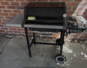 Weber BBQ Barbecue Classic Genesis Silver Mede In USA - Picture 1 of 4