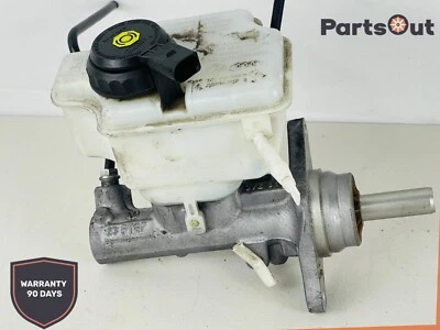 2008 VOLKSWAGEN RABBIT BRAKE MASTER CYLINDER W/RESERVOIR TANK 1K1 611 301 OEM - Image 1 of 4