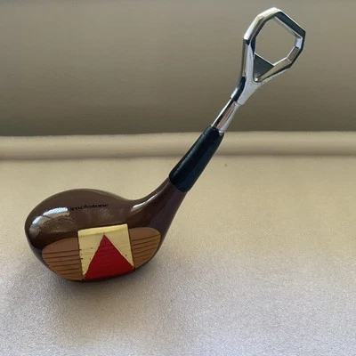 Abrebotellas Brookstone Vintage Club de Golf Pintado a Mano Día del Padre Amante del Golf Foto 1 de 4