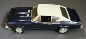 1:18 Diecast 1968 Chevy Chevelle (Blue/White Top) - Picture 1 of 3