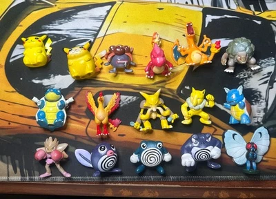 Lote de 16 figuras de Tomy vintage de Pokemon Foto 1 de 4