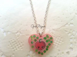 Collana resina ciondolo cuore ciliegia kawaii - Foto 1 di 1