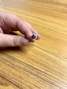 ELEGANT RING! Beautiful Garnet gem with diamonds set in sterling silver!! - Picture 1 of 3