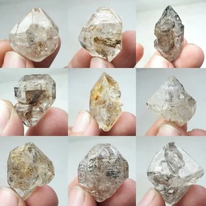 Good Size Petroleum Quartz Crystals (9 Pieces) From Balochistan Pakistan - Picture 1 of 12