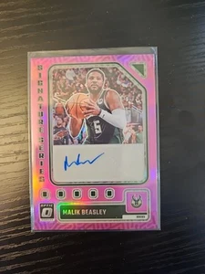 Serie ottica firma 2023-24 - Malik Beasley Auto # SS-BEY rosa /25 - Foto 1 di 2