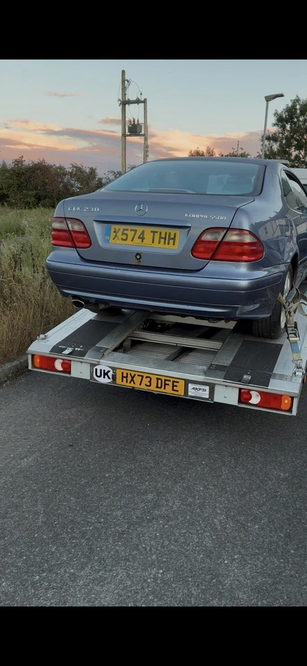Mercedes CLK W208  Seats And Door Cards - Image 1 of 4