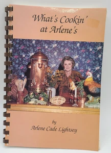 VTG 1996 What's Cookin At Arlene's Cookbook Recipes Compiled Comfort Texas TX - Picture 1 of 6