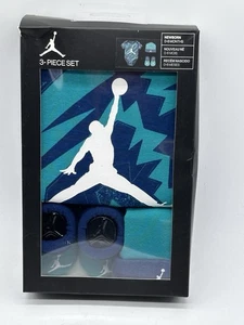 NEU 3-TEILIGES SET NIKE JORDAN NEW BORN 0-6 MONATE MÜTZE BOOTIS BODY BAUMWOLLE - Bild 1 von 2