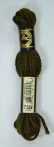 DMC Tapestry Wool, 8m Skein, Colour 7359 VERY DARK GREEN GREY (7619), Laine Colb - Picture 1 of 1