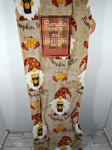 Pumpkin Spice And Everything Nice Oversized 50X70 Plüsch Überwurf Wichtel Pumpkin Neu mit Etikett - Bild 1 von 5