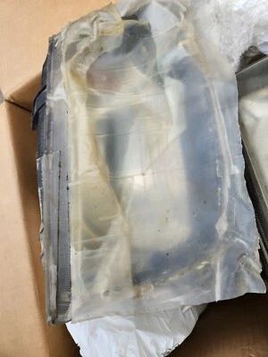 headlights assembly - Image 1 of 3