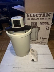 Richmond Cedro Gelatiera Elettrica Congelatore 4 Quart Modello 71 - Foto 1 di 7