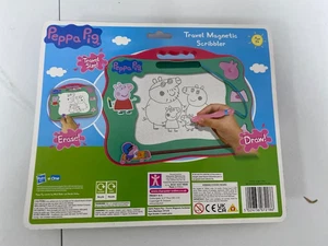 Peppa Pig Reise Magnet Scribbler mit 3 niedlichen Formstempeln 3+ Neu - Bild 1 von 2