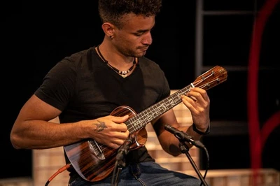 Ortega Elite Konzert Ukulele ***NEU*** aus Ebenholz mit Tonabnehmer+Elite Gigbag - Bild 1 von 4