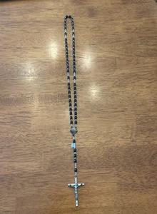 Collana Rosario Italia Stampata Tono Argento Con Perline Nere 18” - Foto 1 di 7