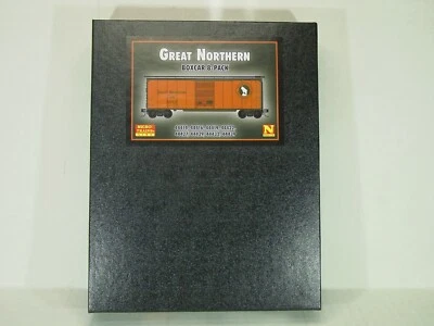 MICRO-TRAINS LINE N SCALE 40' BOX CAR 8/PACK GREAT NORTHERN 99300820 - Image 1 of 3