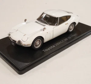 Hachette 1/24 White 1967 Toyota 2000GT MF10 Japanese Diecast Car Collection - Picture 1 of 8