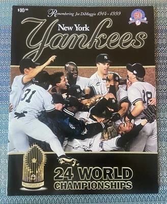 Anuario oficial de béisbol MLB de los Yankees de Nueva York 1999 recordando a Joe DiMaggio  Foto 1 de 4