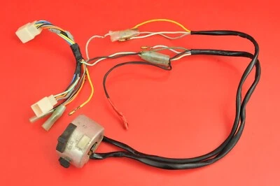 Suzuki RV90 RV 90 1973-1977 Rover Interruptor de luz Manillar Control Foto 1 de 4