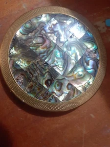 Vintage KIGU Oval Compact - Picture 1 of 2