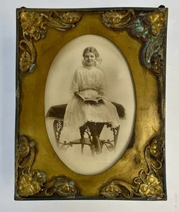 Antique Art Deco Gold Metal Picture Frame Sun Flower Relief Nouveau & Girl Photo - Picture 1 of 8