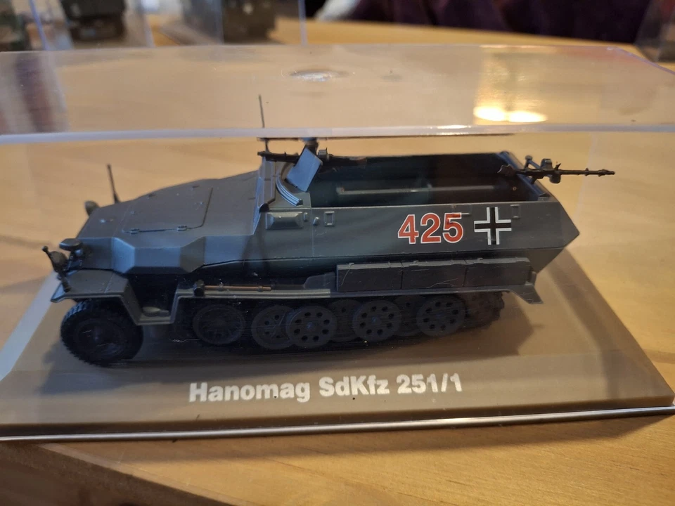 DeAgostini Atlas Editions WW2 HANOMAG SdKfz 251/1 - Image 1 of 1