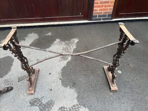 Cast iron pub table feet