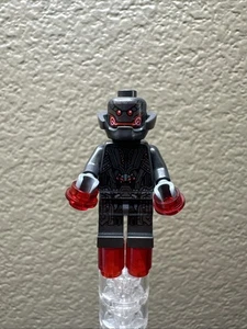 LEGO Marvel Super Heroes Ultron Prime Minifigure sh0175 From Set 76031 L13 - Picture 1 of 4