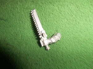 WARHAMMER40K  IMPERIAL GUARD  STEEL LEGION LIEUTENANTS CHAINSAW ARM LOT U - Picture 1 of 2
