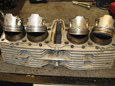 Cañones y pistones HONDA CB900 F Foto 1 de 4