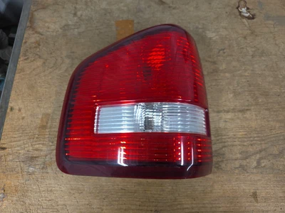 Luz trasera izquierda Ford Explorer Sport Trac 2007-2010 OEM Foto 1 de 2