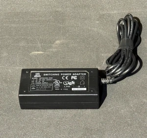 GFP2410DA-0540 Switching Power Adapter DC 5V, 4A - Bild 1 von 2