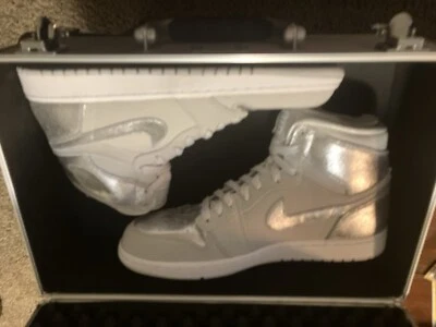 NUEVO Air Jordan 1 Retro Hi Silver 25th Ann. 396009 001 HOMBRE Talla 11.5 CON ESTUCHE Foto 1 de 4