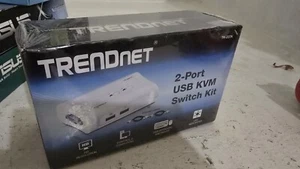 Trendnet 2 Port USB KVM Kit - Picture 1 of 3