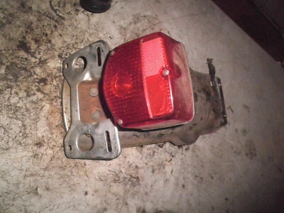 Honda CX500 1979 guardabarros trasero y luz trasera Foto 1 de 4