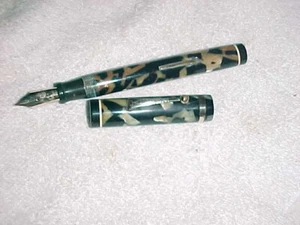 OVERSIZE DIAMOND MEDAL PEN - CHICAGO - 5 1/4" - HUGE 14K NIB - Picture 1 of 7