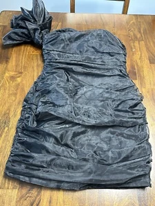 Doshia’s Closet Black Formal Dress One Shoulder Ruched Size Medium NWT Prom - Picture 1 of 8