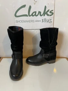 Stivali Clarks in pelle taglia UK 3 EU 36,x - Foto 1 di 11