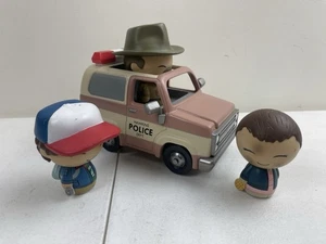 Funko Hawkins Police Stranger Things - Dorbz Ridez 40 Deputy Truck W/ Characters - Picture 1 of 5