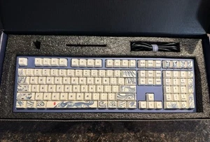 Ducky Year of the Dog 2018 Keyboard Cherry MX Red Keys - Picture 1 of 5