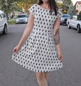 Renne C. schwarz-weiß gemustertes Fit and Flare Kleid, Gr. XXL - Bild 1 von 9