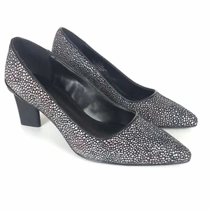 LOGO Lori Goldstein Stingray Block Heel Pumps - Picture 1 of 7