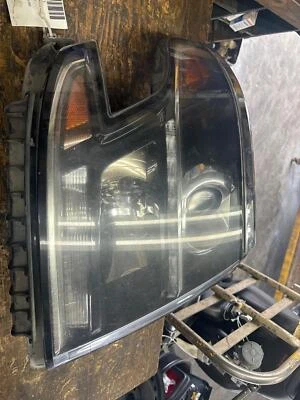 Faro Lámpara Lente CHEVY/GMC SUBURBAN 1500 SERIES Pasajero 15 16 17 18 19 20 Foto 1 de 2