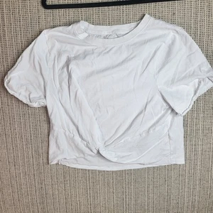 Fabletics Shirt Womens XL White Twist Front Short Sleeve Cropped Tee Top Casual - Picture 1 of 4