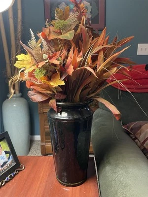 Красивая черная керамическая ваза для пола или стола 12 дюймов высотой - Изображение 1 из 2