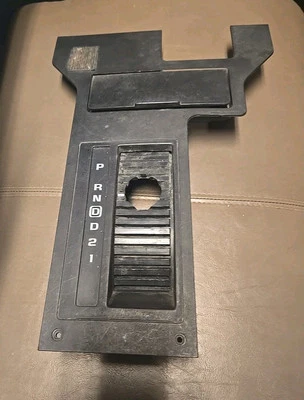 Cenicero Chevy Camaro 1982 83-92 3 velocidades palanca de cambios automática bisel GM 14064382 Foto 1 de 4