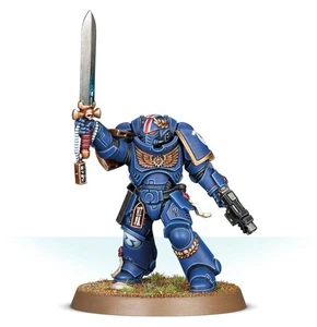 Warhammer 40k Space Marines Primaris Tenente con Spada Potente - Foto 1 di 1