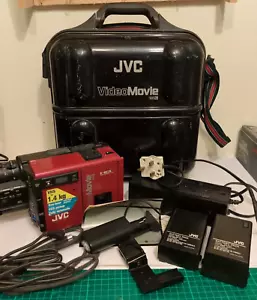 JVC Videomovie GR-C7E VHS-C Camcorder Black & Red HQ Auto Focus with Accessories - Picture 1 of 14