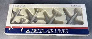 Modelo de avión fundido a presión Schabak Delta Airlines 1:600 hecho en Alemania 915/21 - Imagen 1 de 15